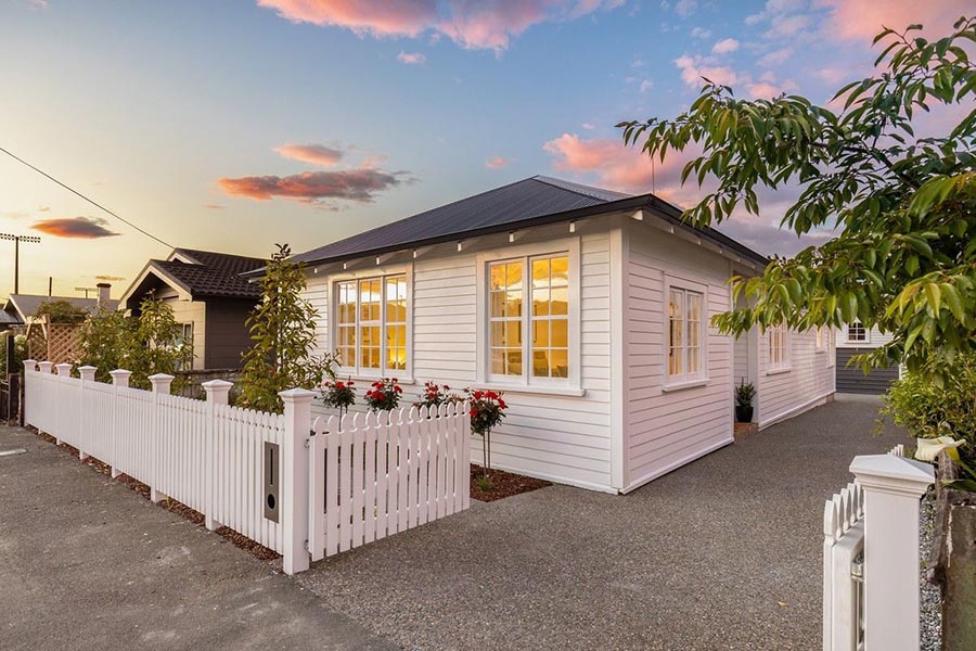 Exterior painting company Nelson Stoke Richmond